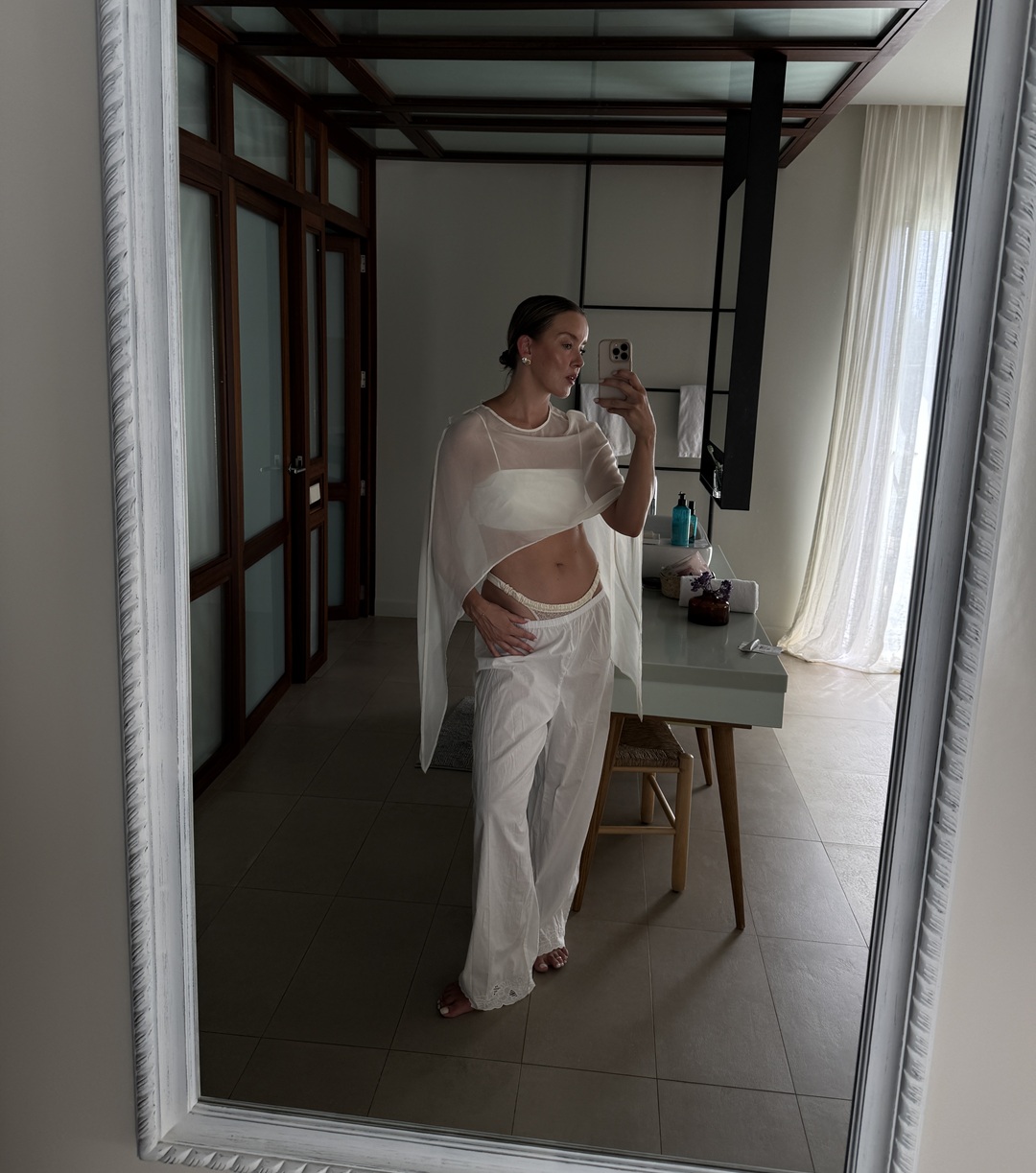 mallorca-outfits-white-cape